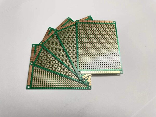 PCB PERFORADA 2 LADOS 6*8CM FIBRA DE VIDRIO