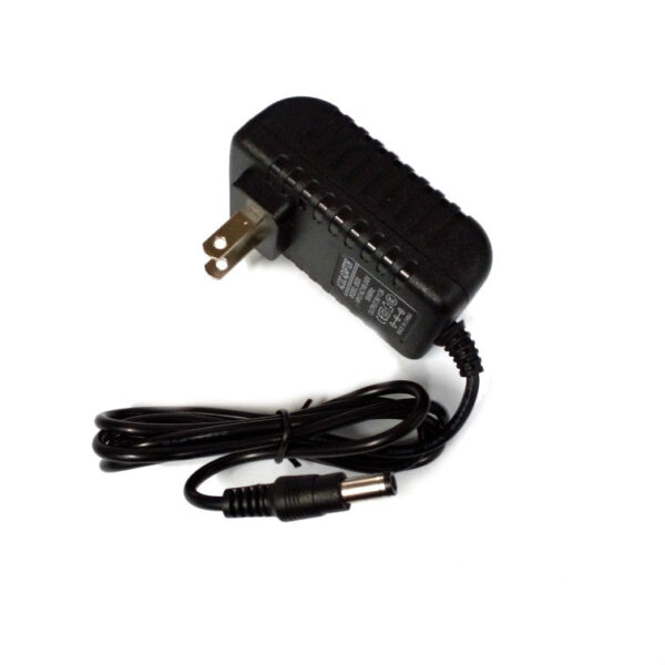 ADAPTADOR CARGADOR 110V/9V 2A PLUG DC005