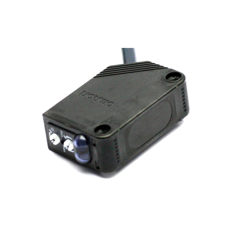 SENSOR REFLECTIVO DIFUSO OMRON E3Z D82